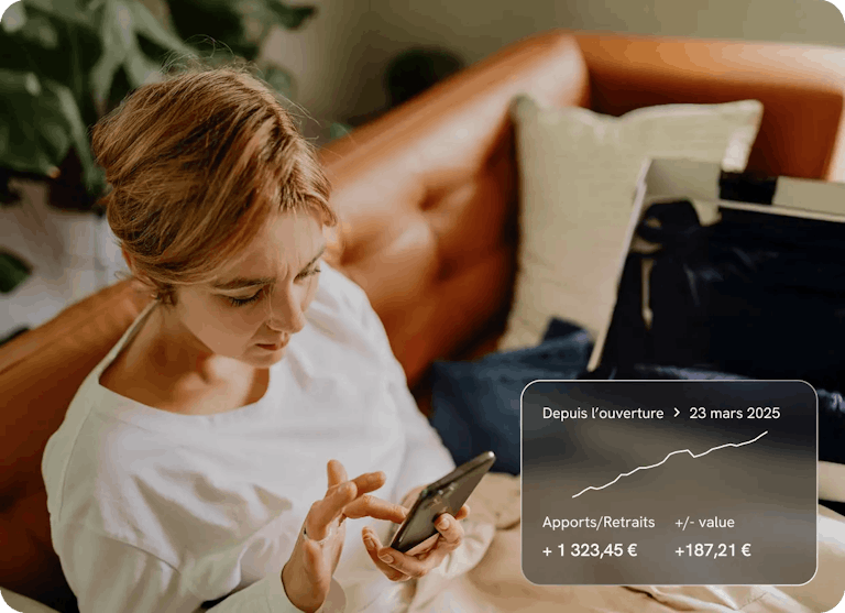 Femme qui vérifie les performances sur son smartphone